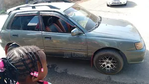 Toyota Starlet 1998 Gray