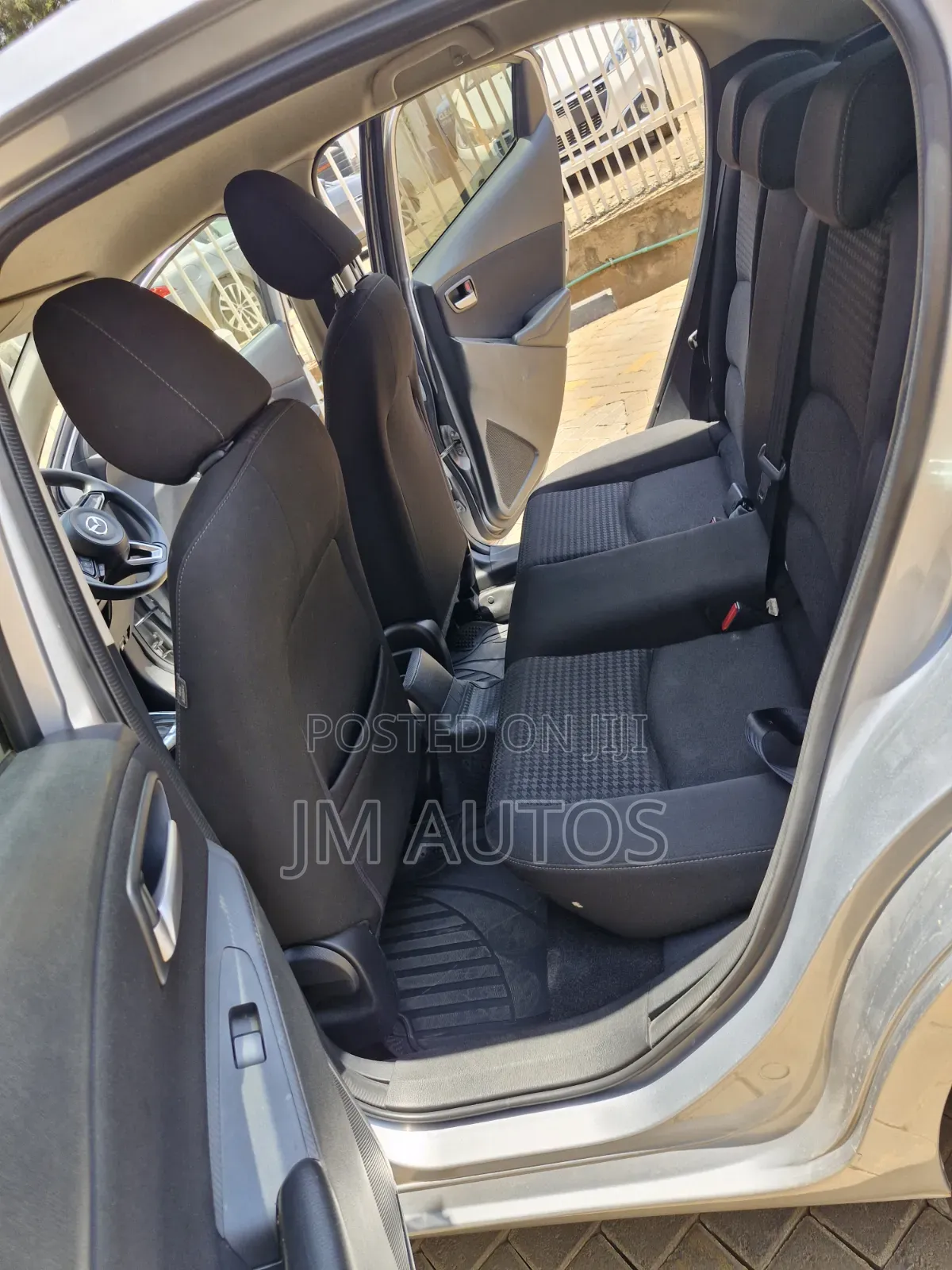 Mazda Demio 2017 Silver