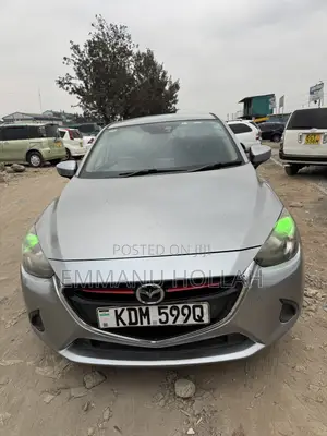 Mazda Demio 2016 Silver