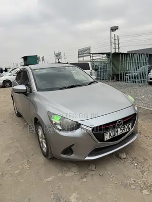Mazda Demio 2016 Silver