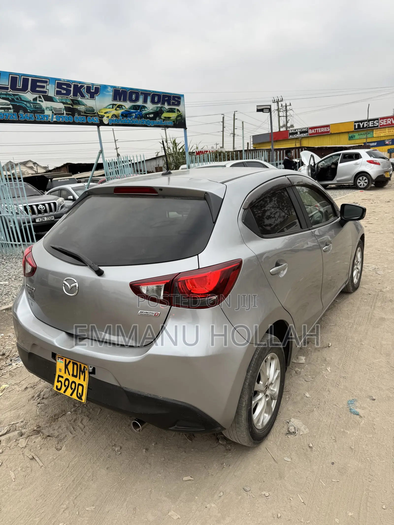 Mazda Demio 2016 Silver
