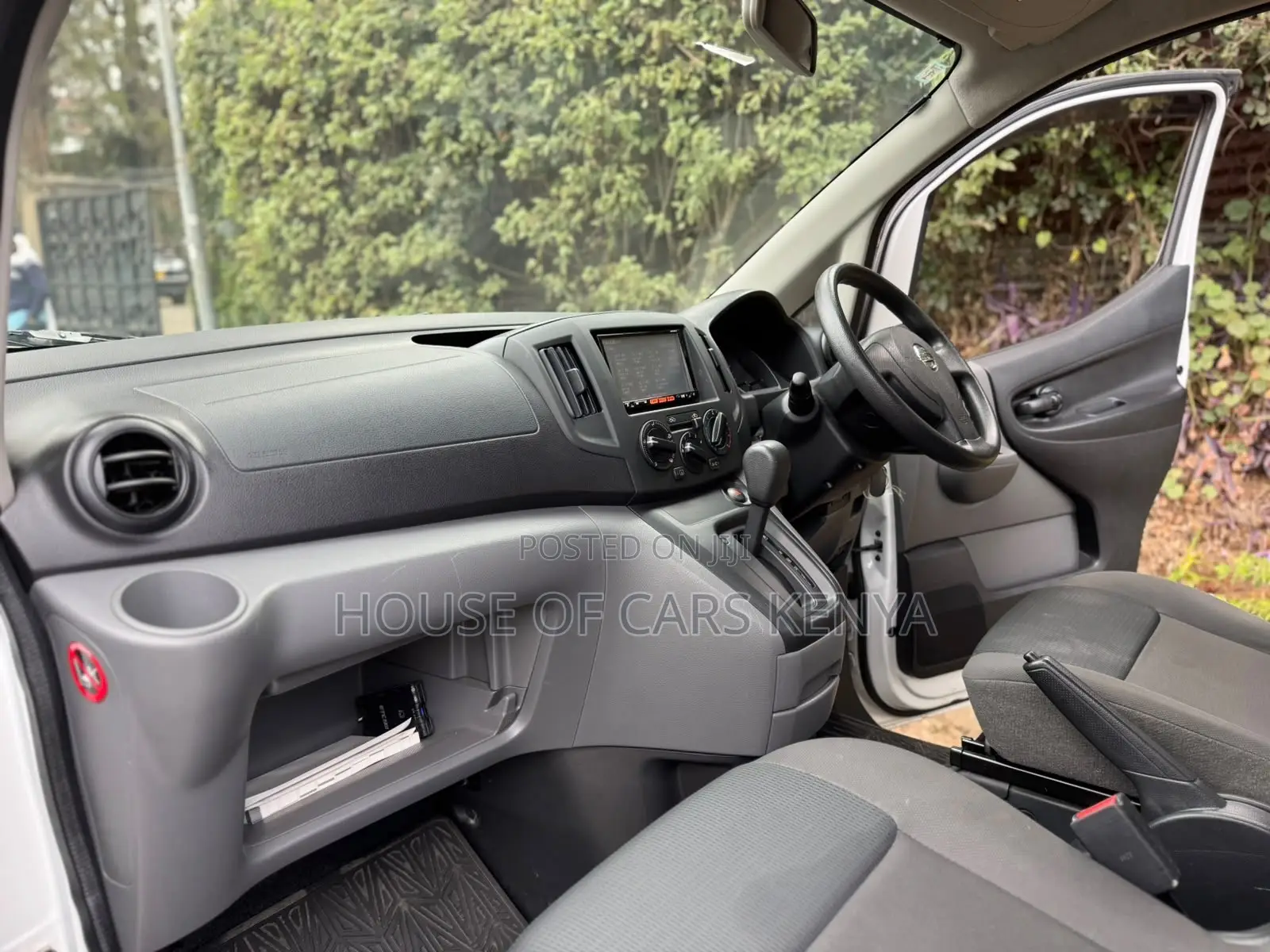Nissan NV350 2019 White