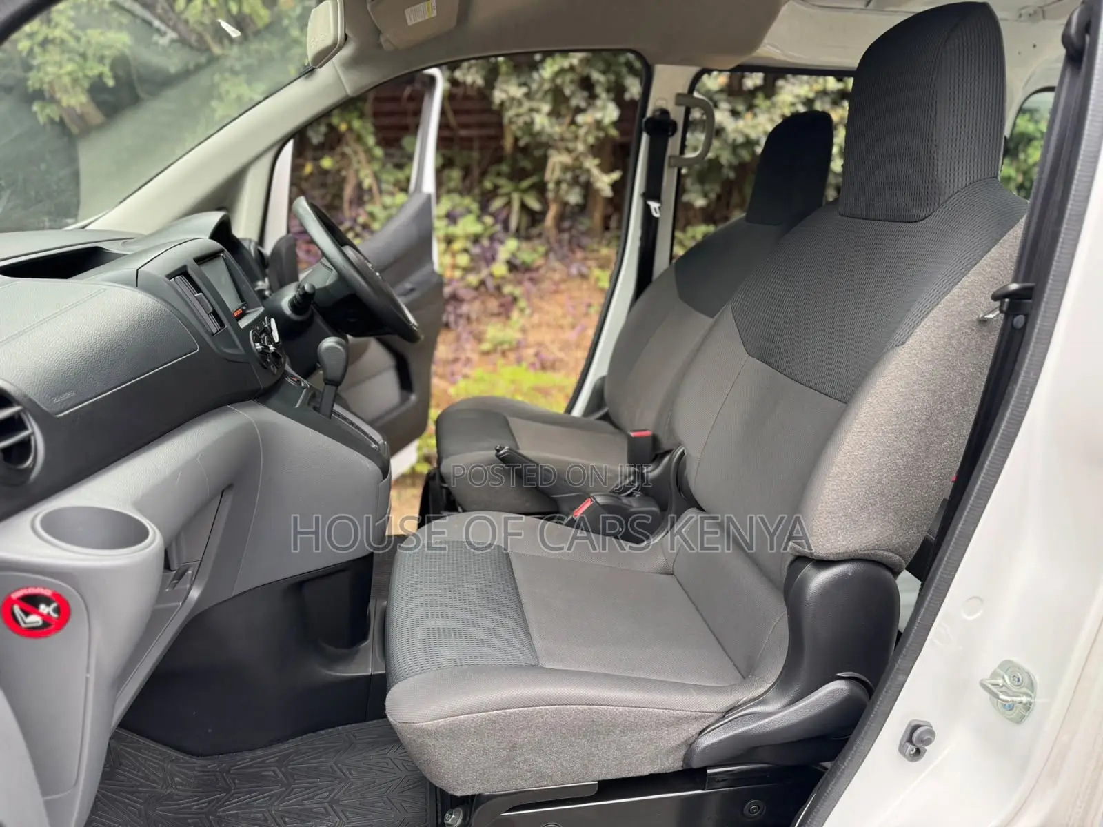 Nissan NV350 2019 White