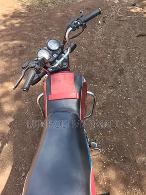 Hero Hunter 100 2022 Red
