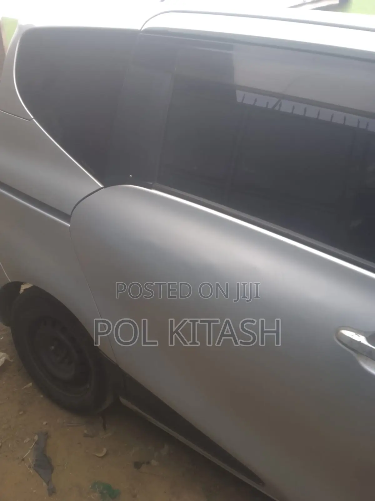 Toyota Sienta 1.5 AWD (6-seater) 2015 Silver