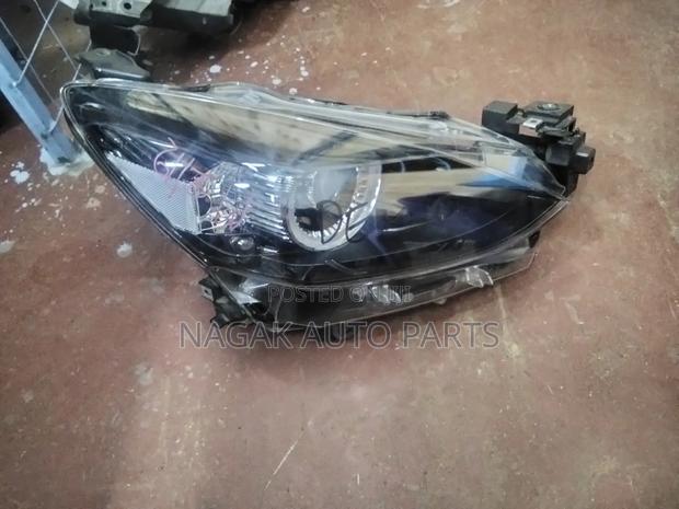 Demio 2018 Headlight Xenon - thumbnail 2