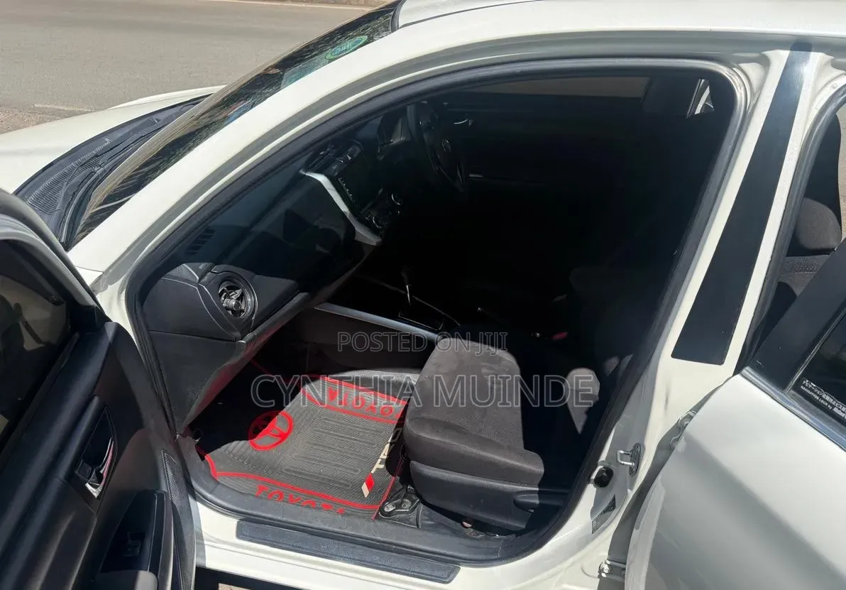 Toyota Corolla Fielder 2017 White