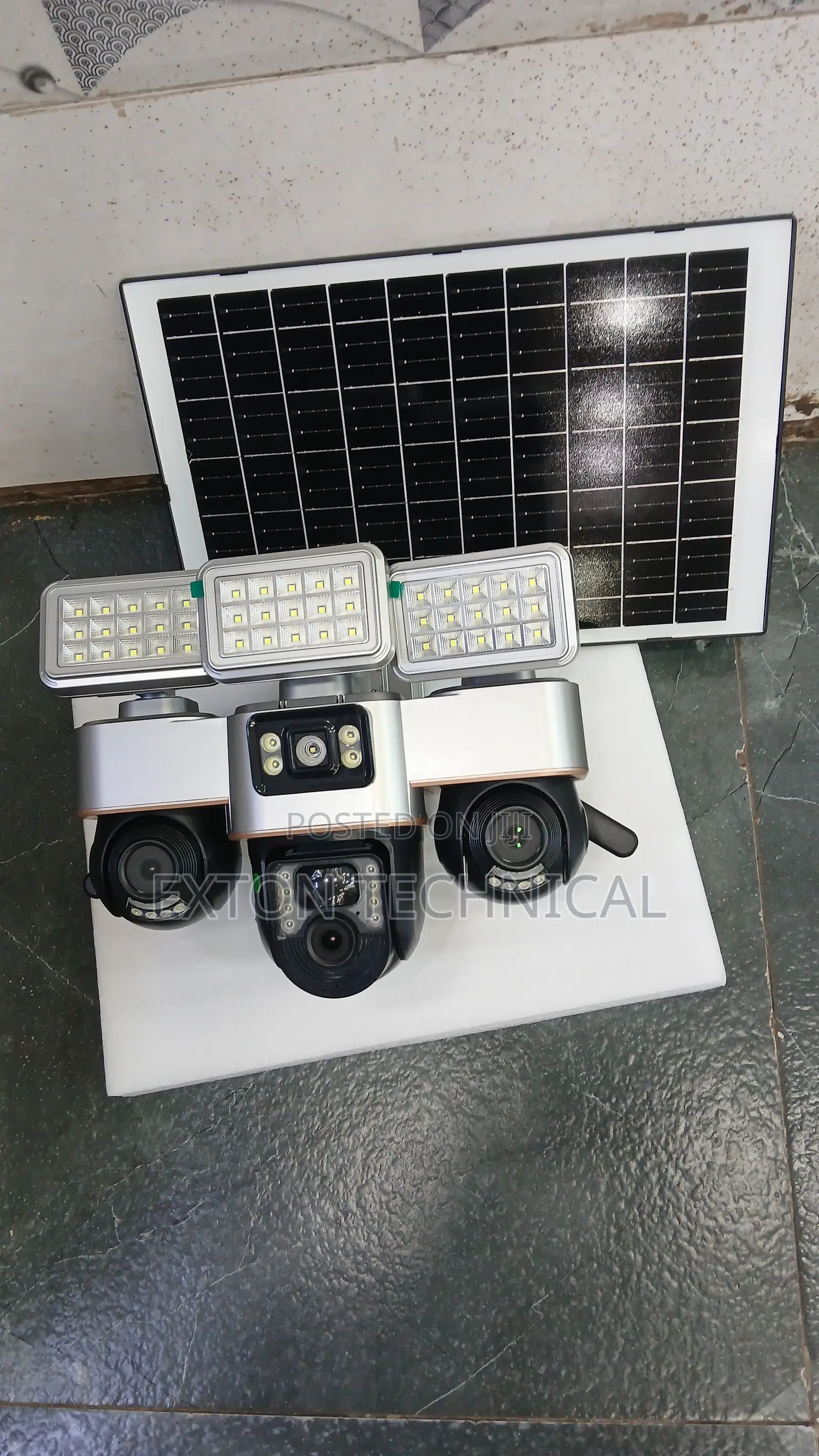 New 4g Triple Lens Solar PTZ With High-Brightness LED Solar Flood Ligt