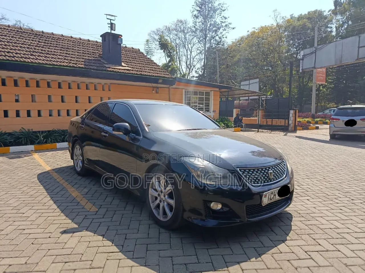 Toyota Crown 2009 Black