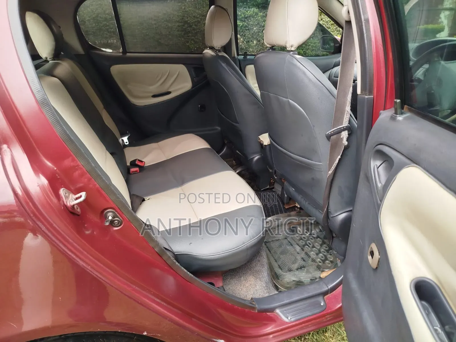 Toyota Vitz 2001 Burgundy