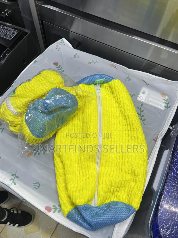 Premium Microfiber Shoe Washing Bag