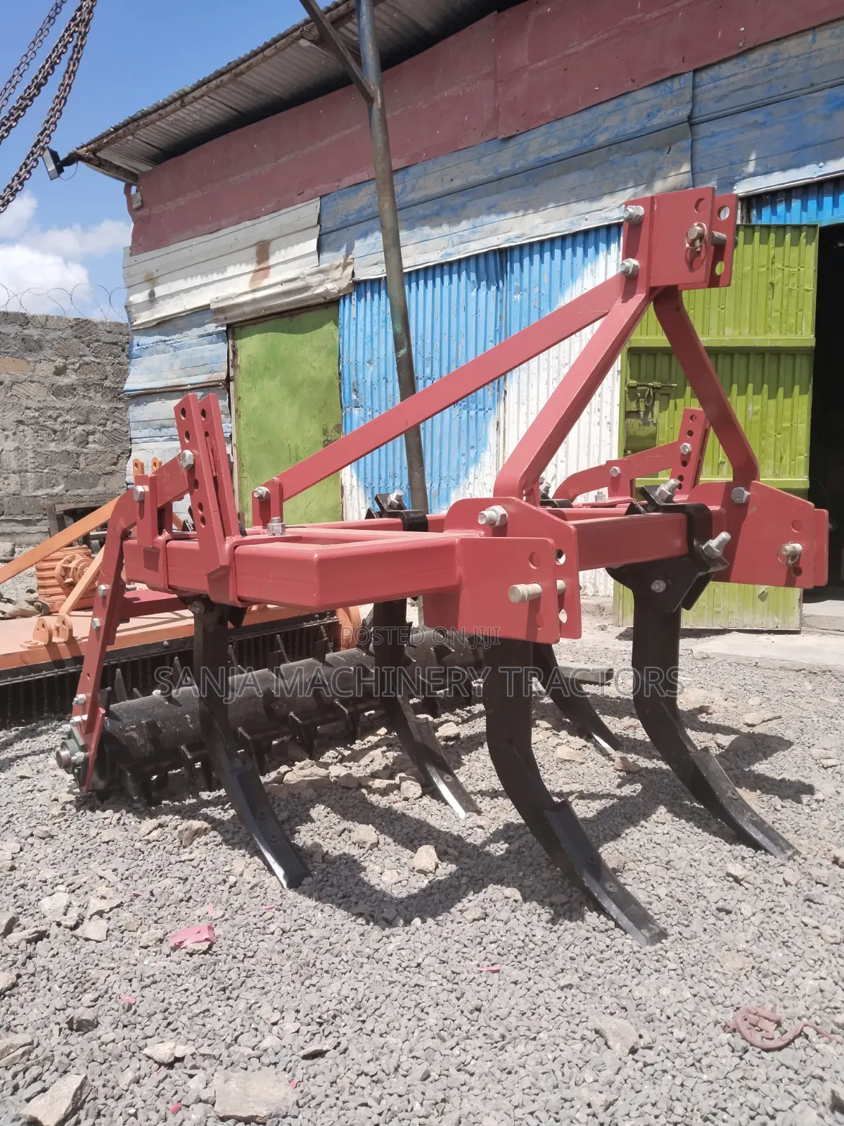 A 5 Tyne Chisel Plow