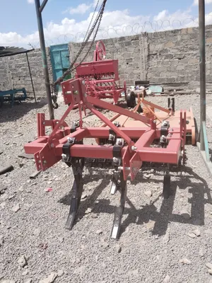 A 5 Tyne Chisel Plow