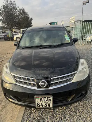 Nissan Tiida 2010 Black
