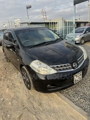Nissan Tiida 2010 Black