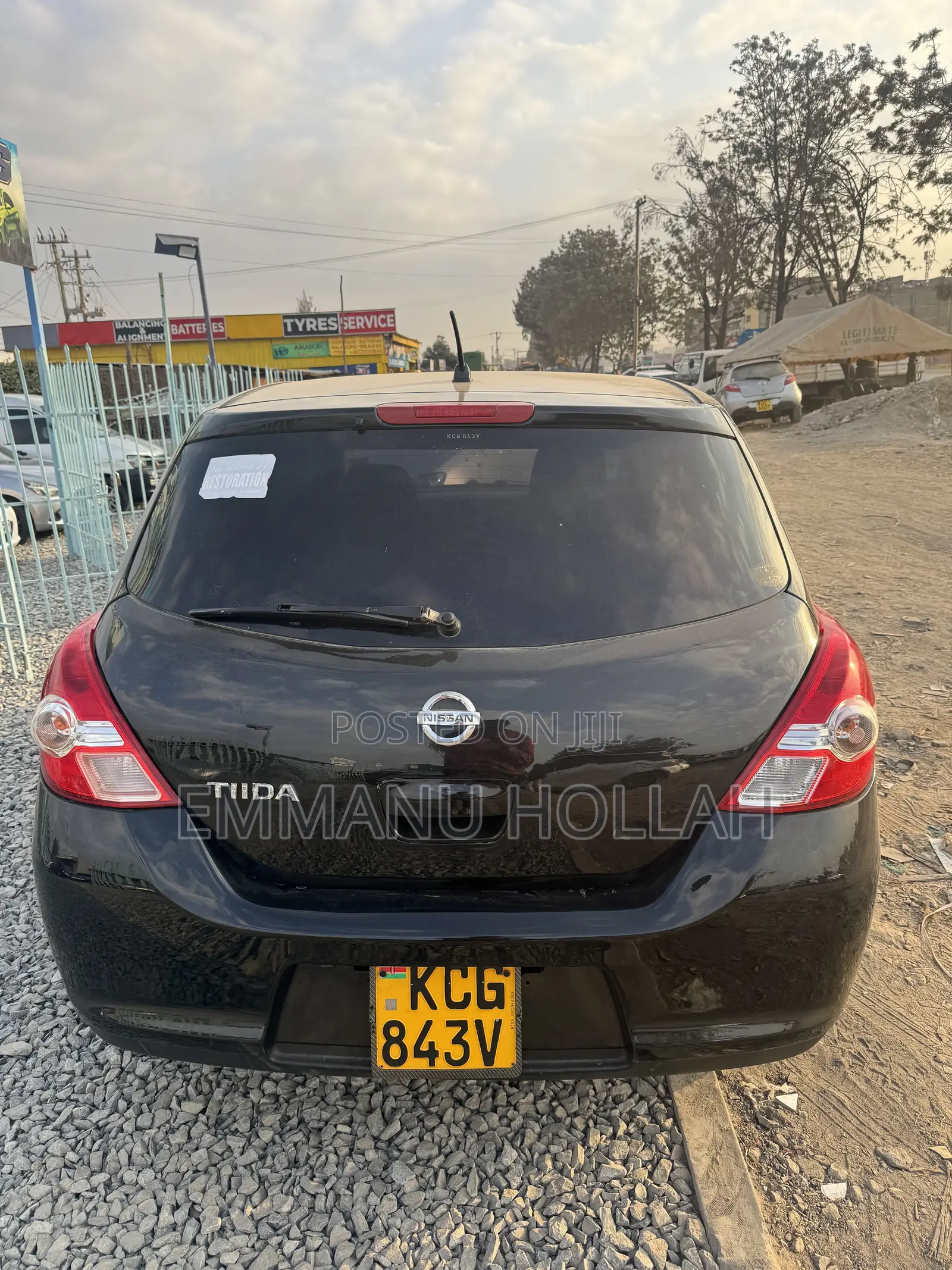Nissan Tiida 2010 Black