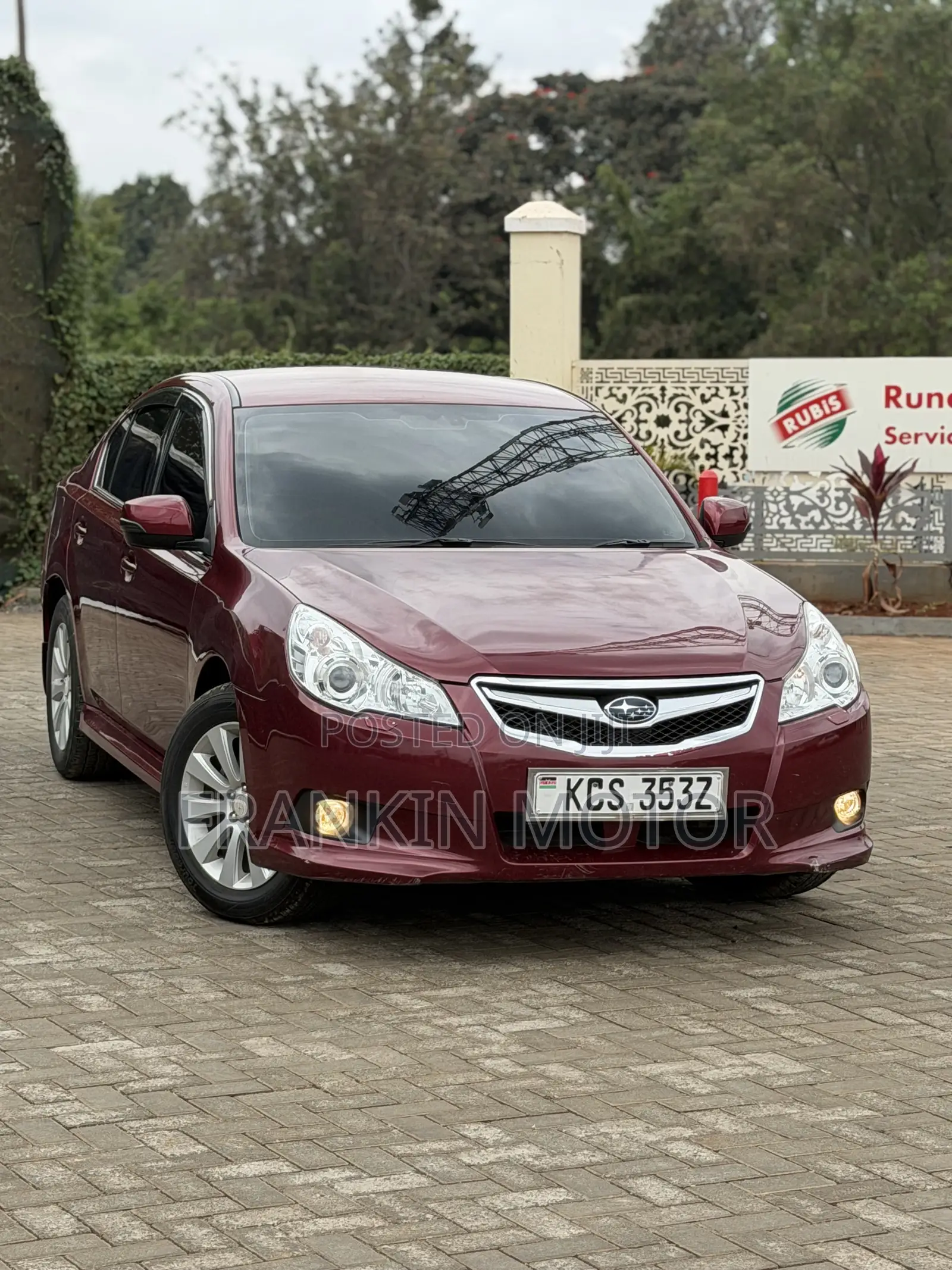Subaru Legacy 2.5i Limited 2011 Maroon