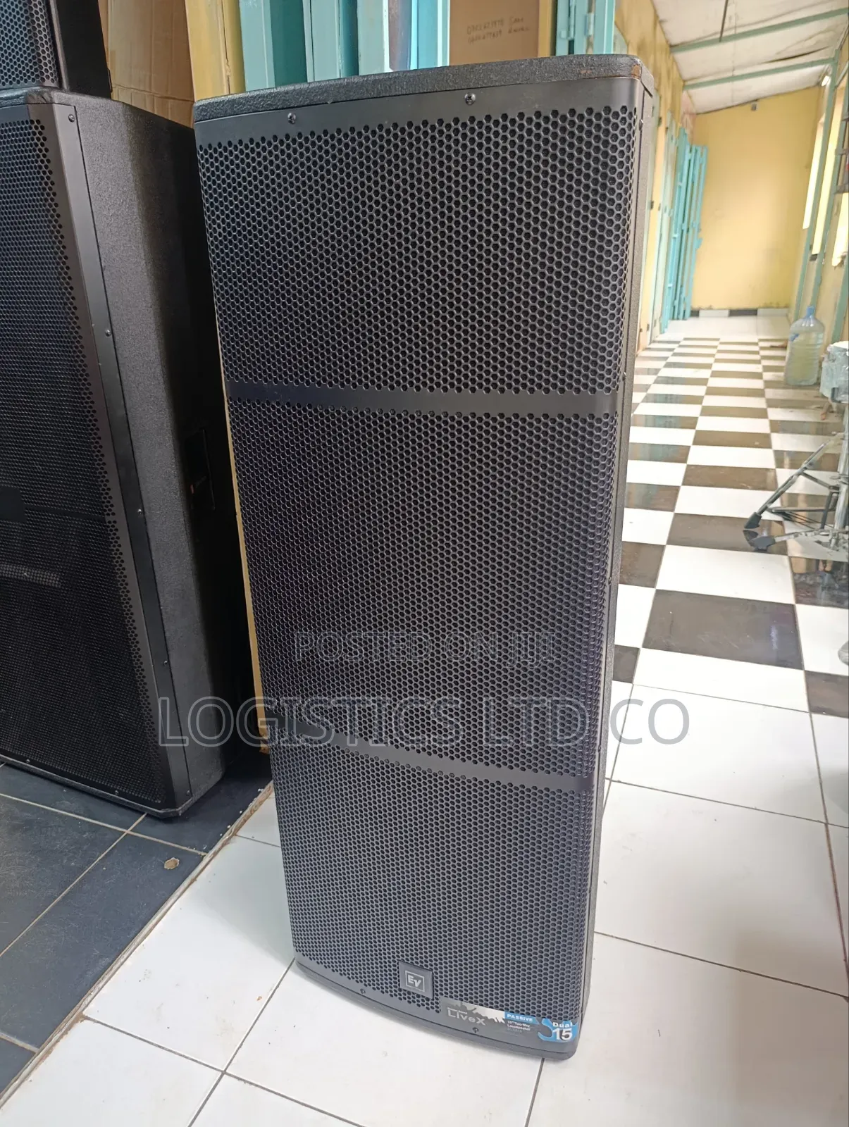 Electro-Voice ELX215 Dual 15" Live X 2-Way Passive Loudspeaker