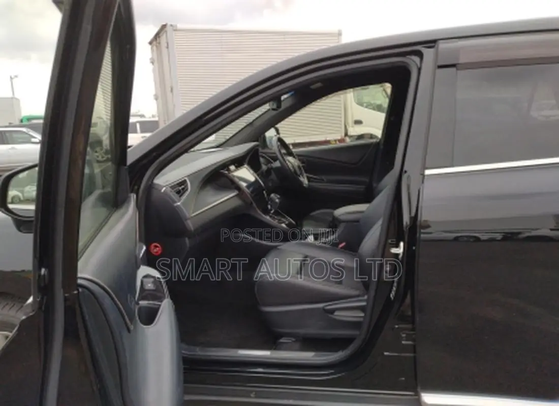 Toyota Harrier 2018 Matt Black