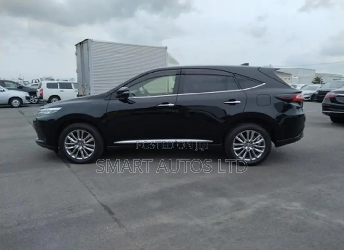 Toyota Harrier 2018 Matt Black