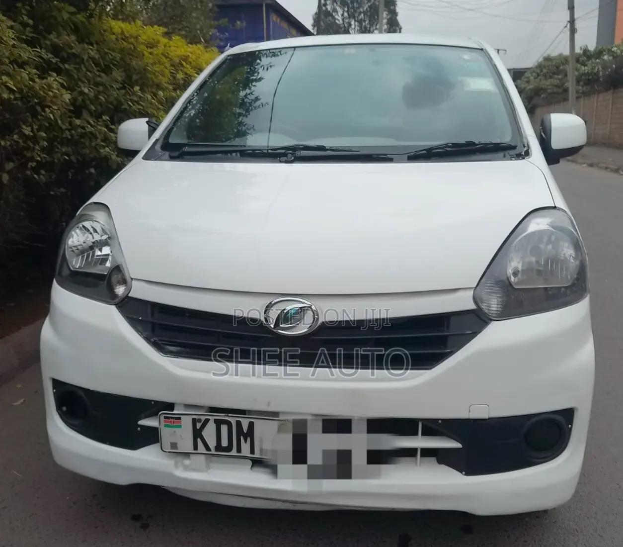 Daihatsu Mira 2016 White