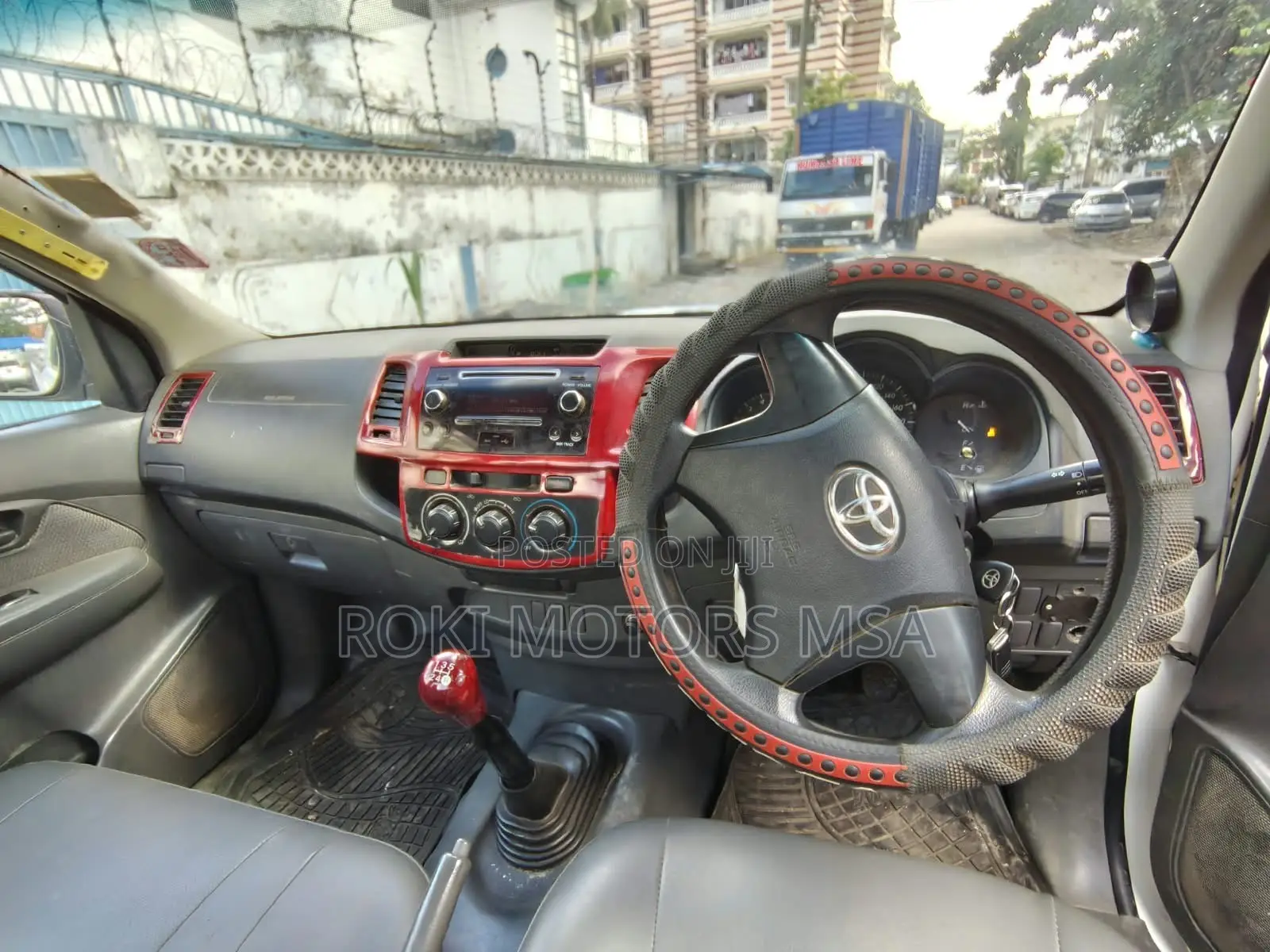Toyota Hilux 2014 White