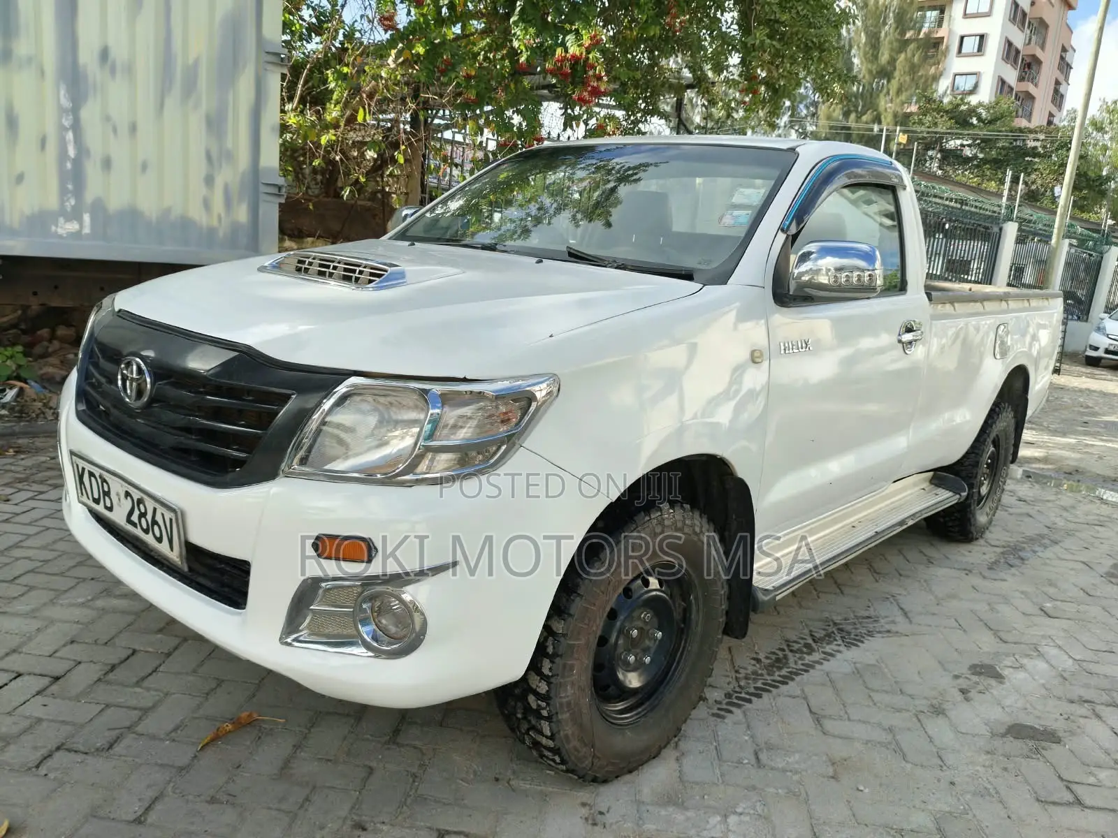 Toyota Hilux 2014 White