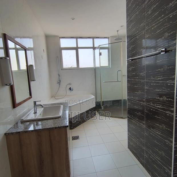 4bdrm Penthouse in Parklands for rent - thumbnail 10