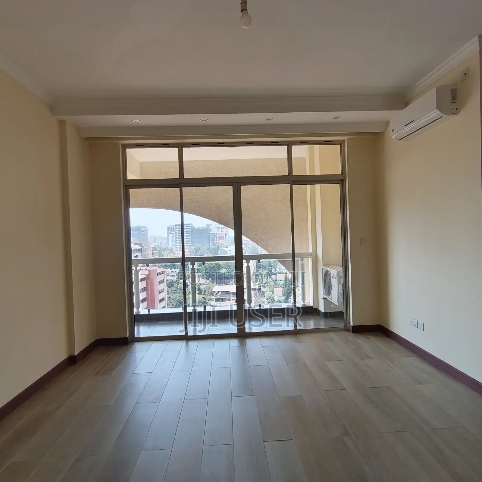 4bdrm Penthouse in Parklands for rent