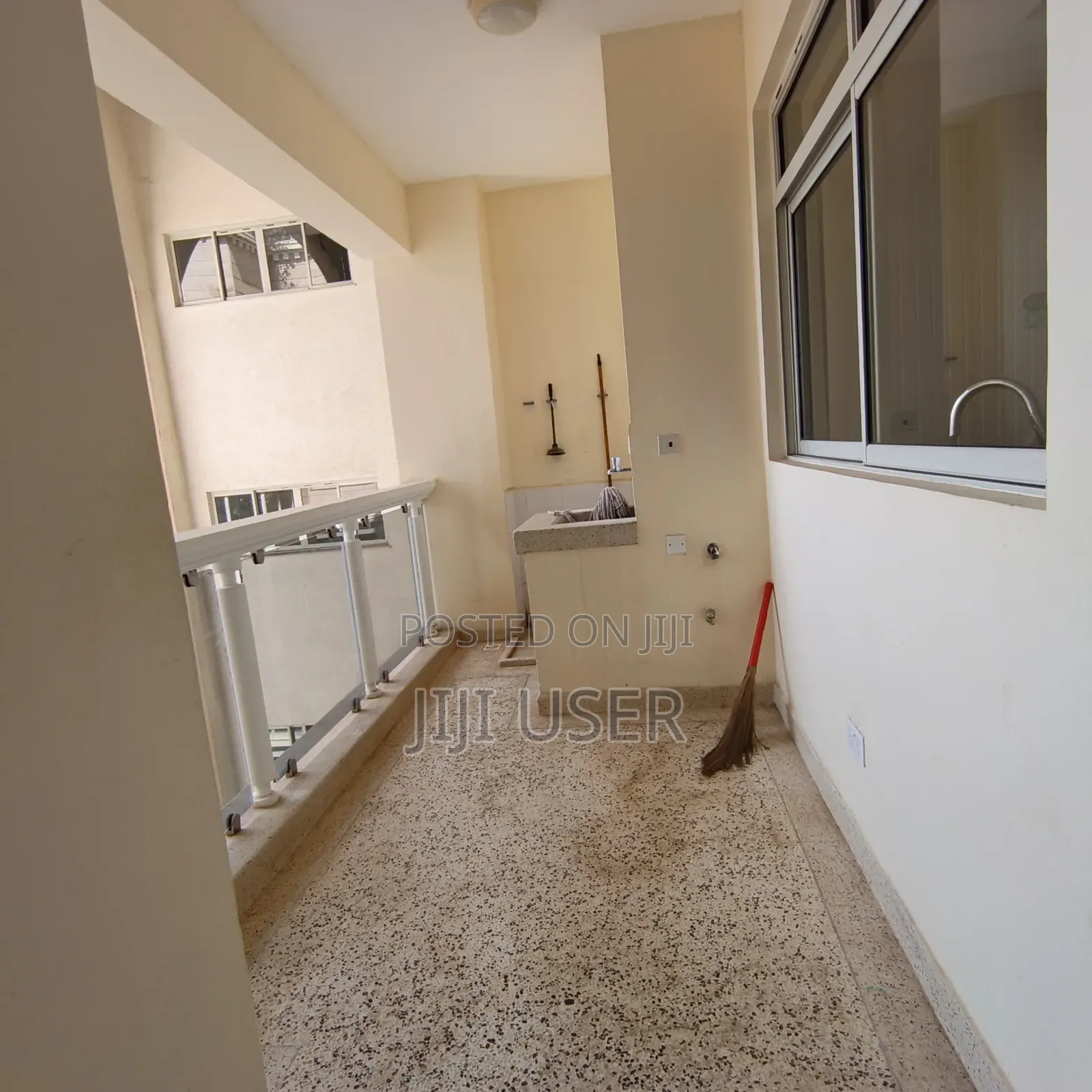 4bdrm Penthouse in Parklands for rent