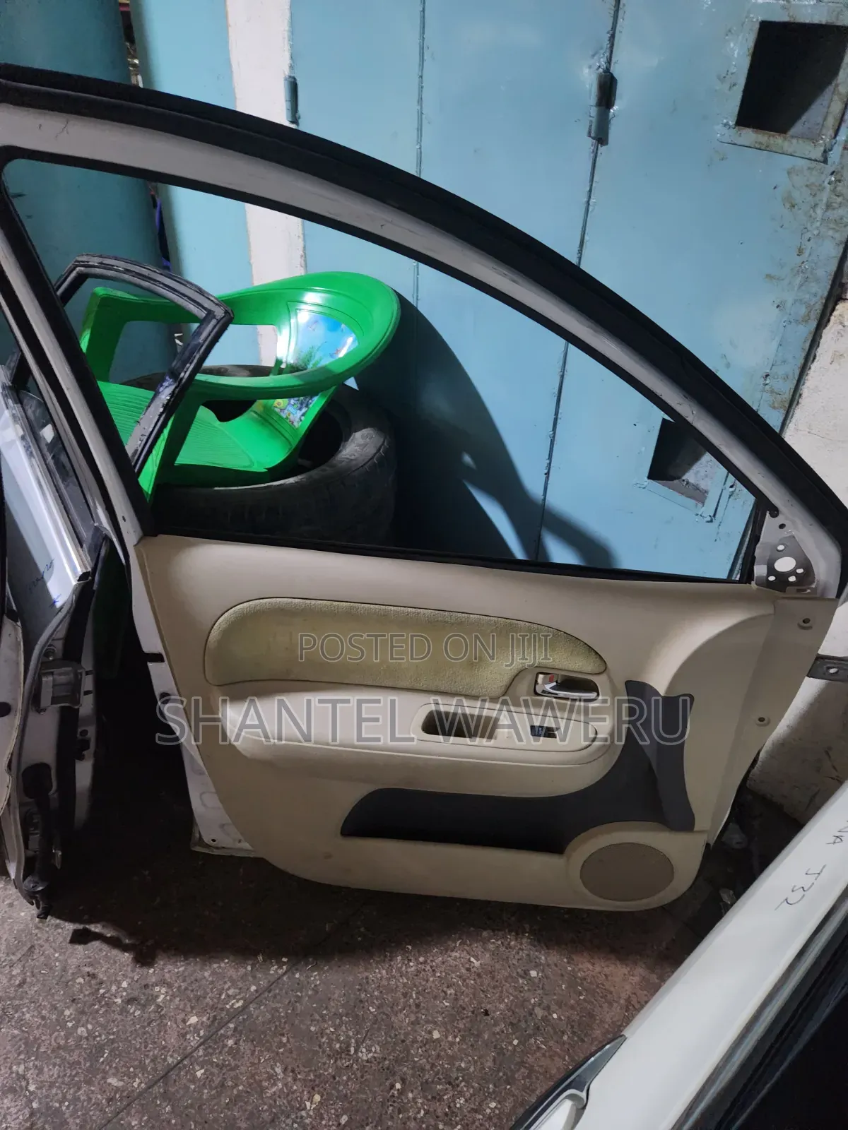Sienta 2008 Front Left Door