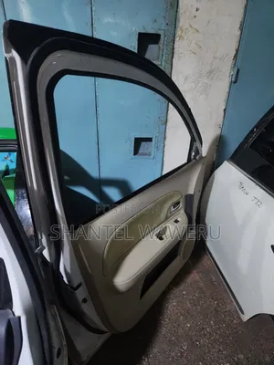 Sienta 2008 Front Left Door