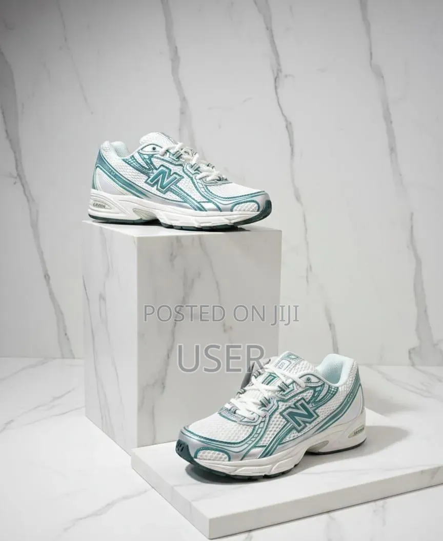 New Balance 740
