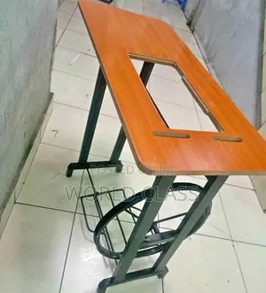 Vintage-Style Mechanical Treadle Sewing Machine Table,