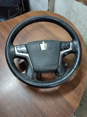 Toyota Crown 2015 Model Steering Wheel