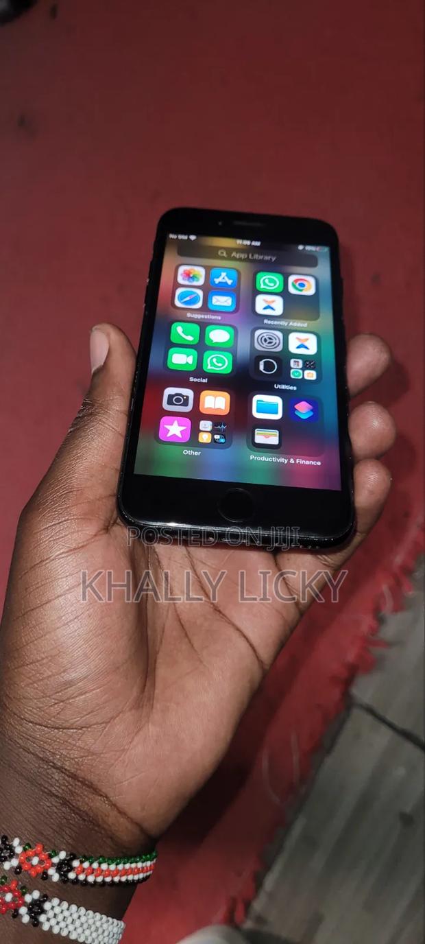 Apple iPhone 7 Plus 128 GB Black - thumbnail 5