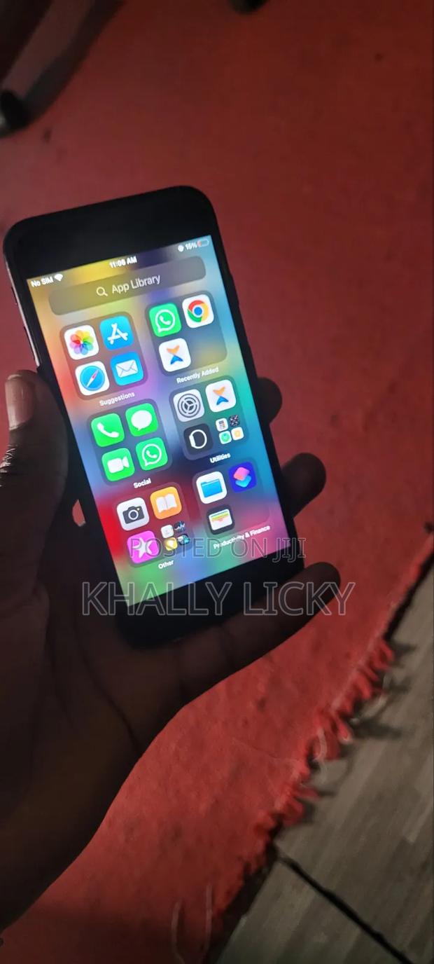 Apple iPhone 7 Plus 128 GB Black - thumbnail 7