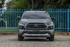 Toyota RAV4 Adventure 2019 Green