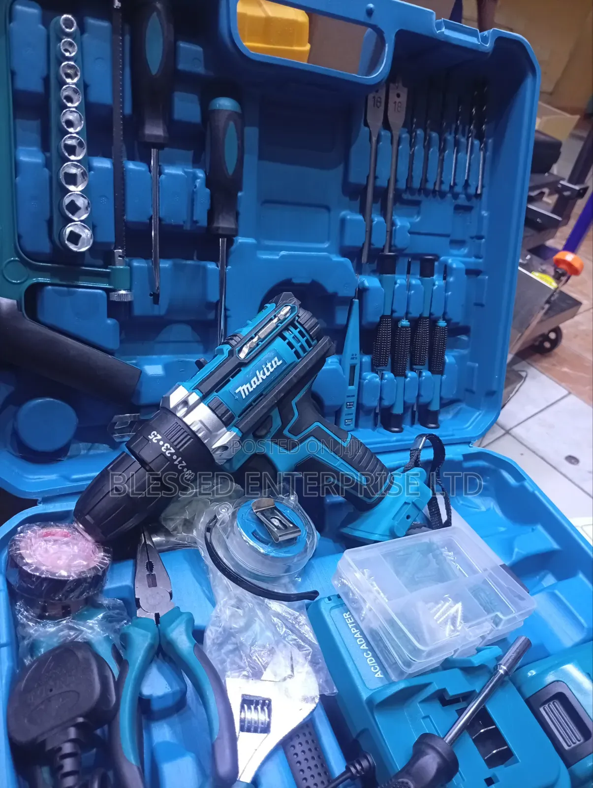 117 Makita Cordless Drill Set Machine