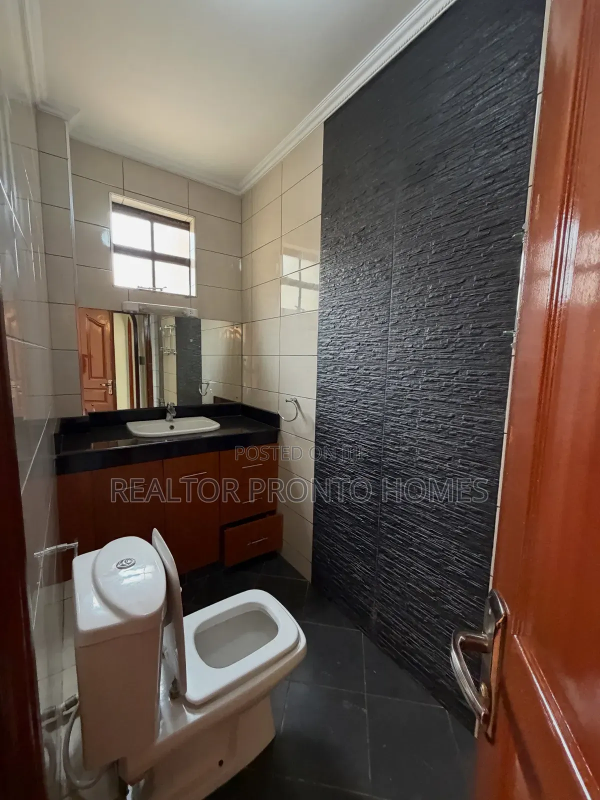 3bdrm Apartment in Lavington, Valley Arcade for rent