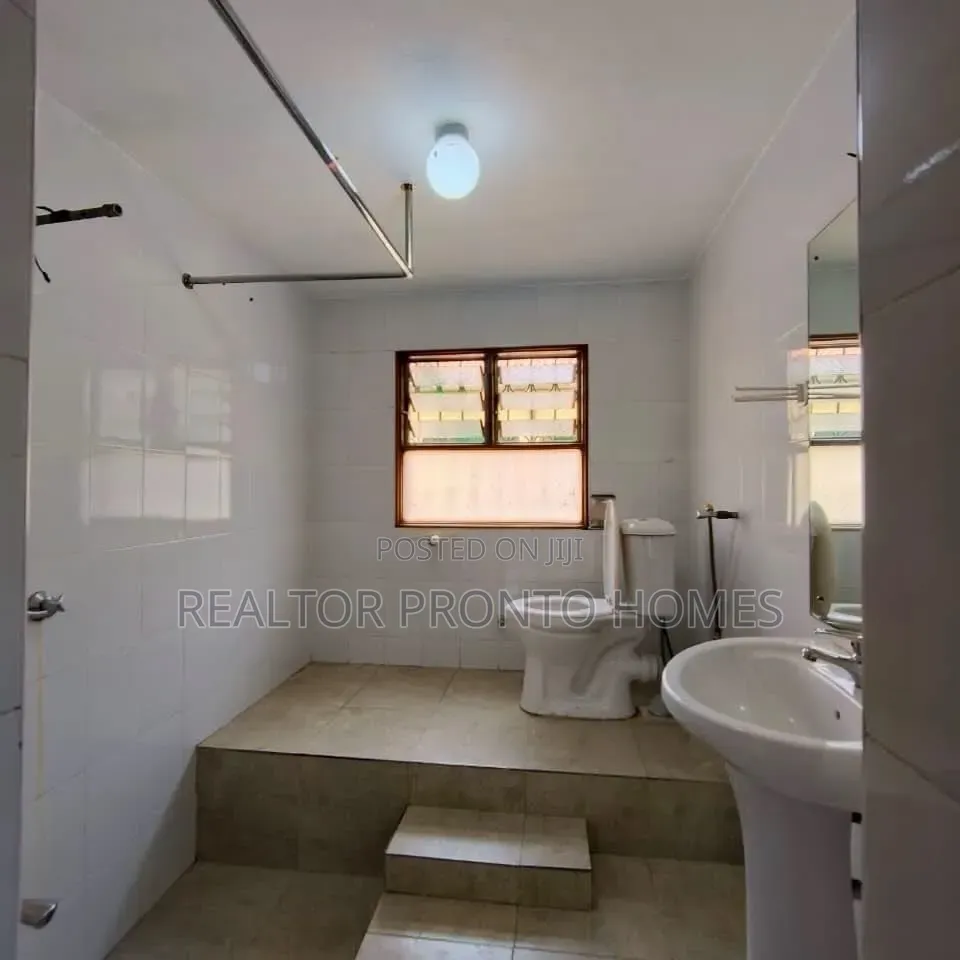 3bdrm Apartment in Lavington, Valley Arcade for rent