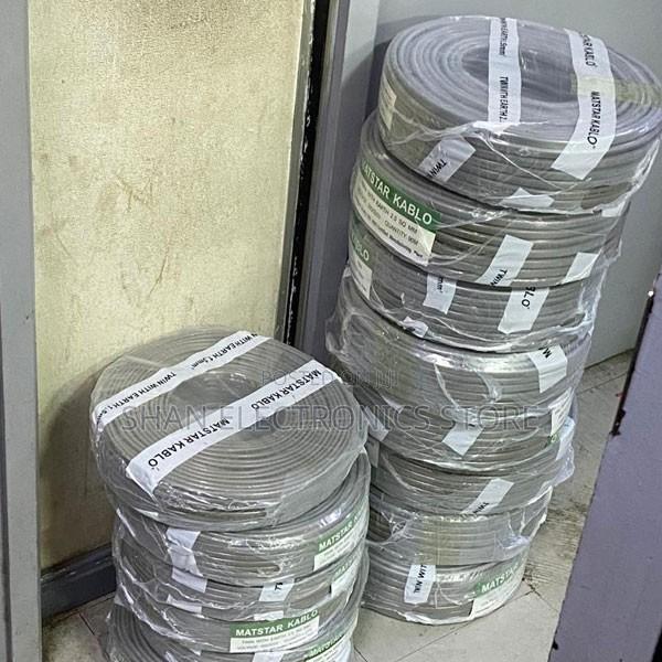 90M 2.5mm Twin With Earth PVC Insulated Electrical Wiring Cable - thumbnail 2
