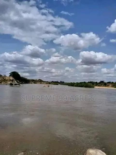 1000 Acres of Land for Lease Along the River in Makueni County Kenya