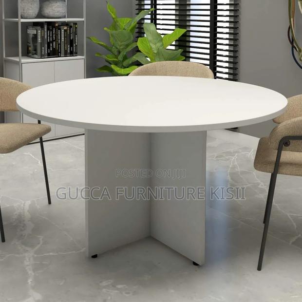 Executive Round Meeting Table