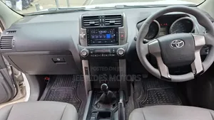 Toyota Land Cruiser Prado 3.0 TD 2010 White