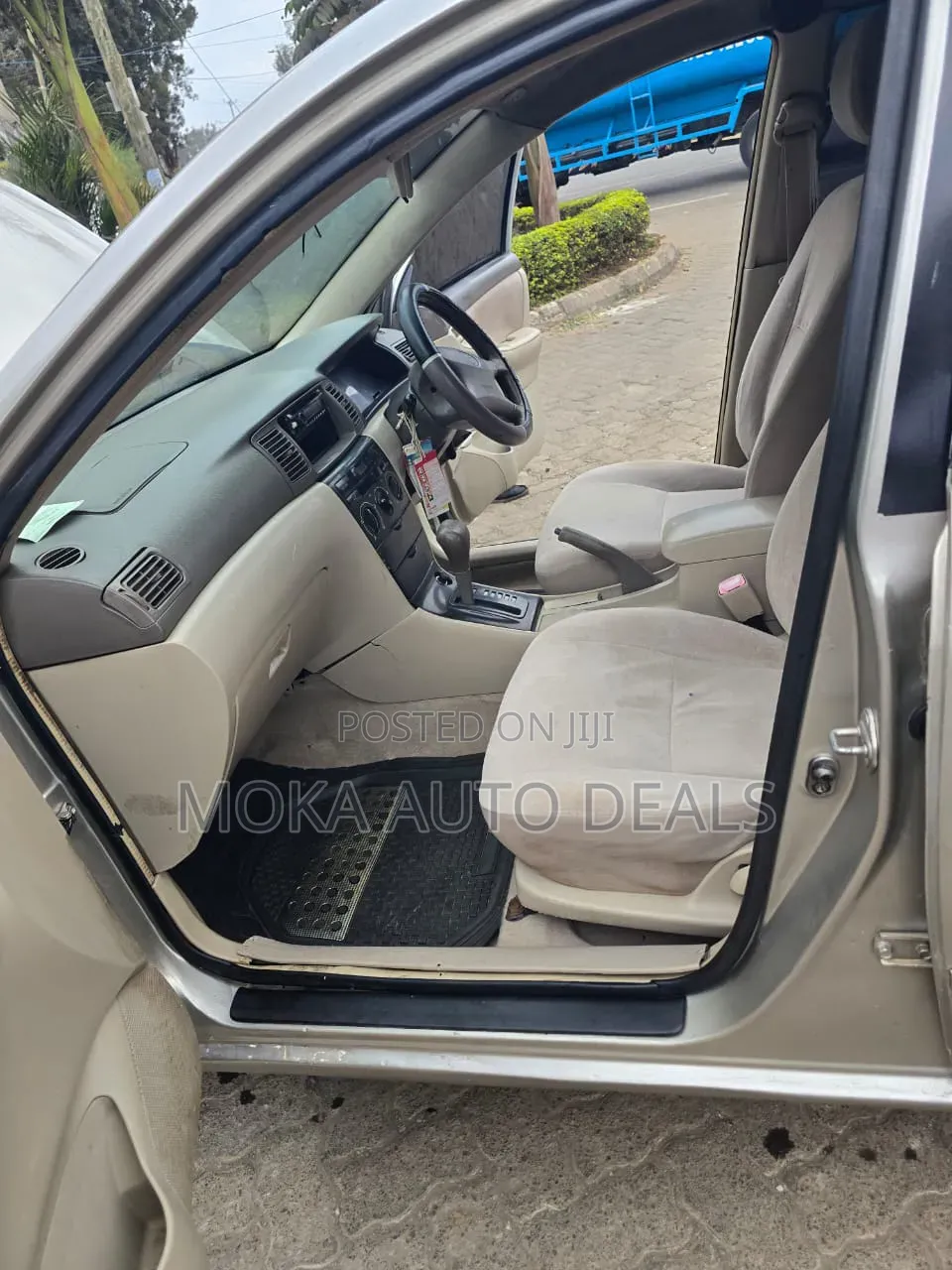 Toyota Corolla 2004 Silver