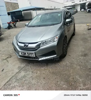 Honda Grace 2016 Gray