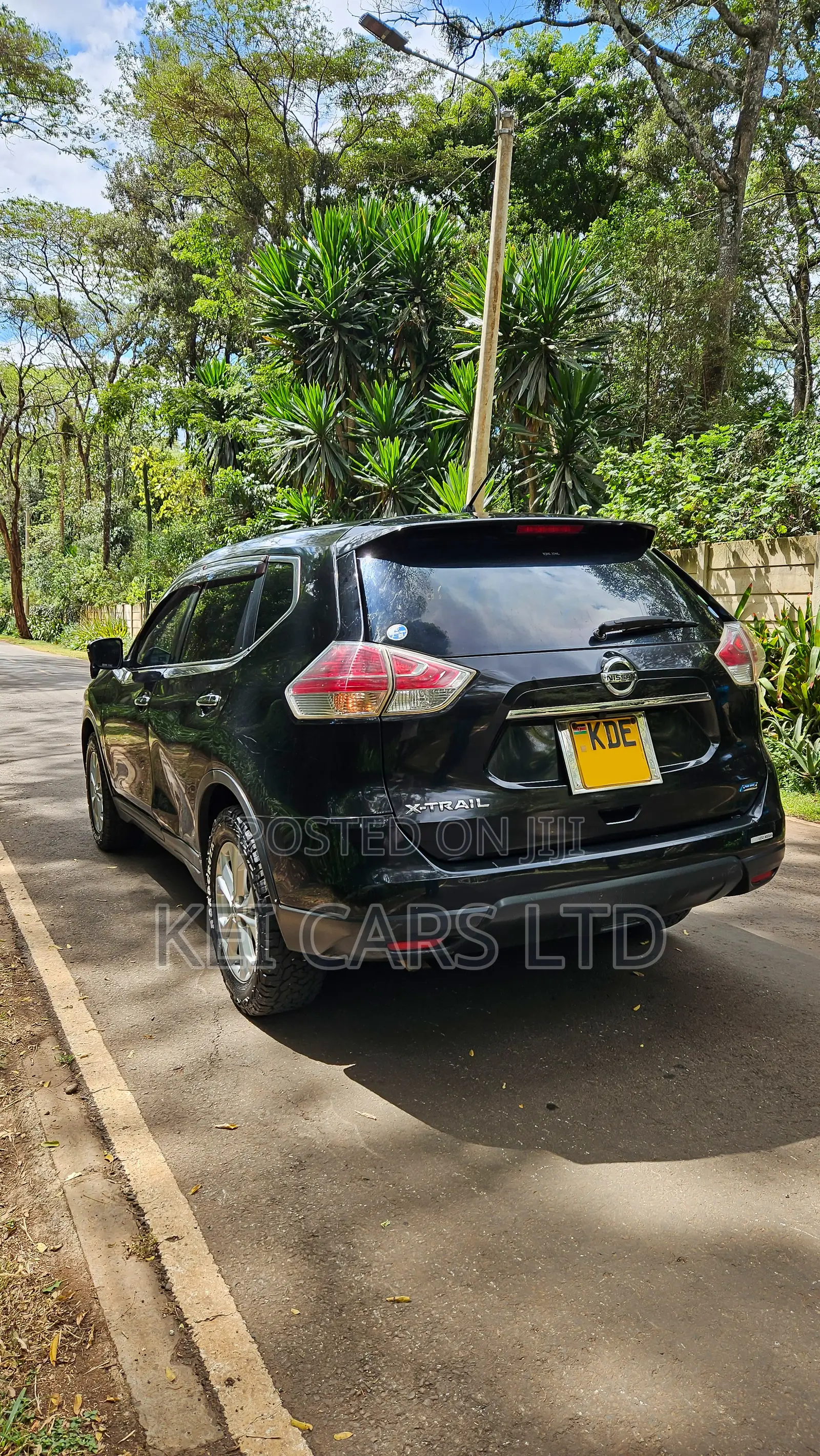 Nissan X-Trail 2.0 Petrol AWD 2014 Black
