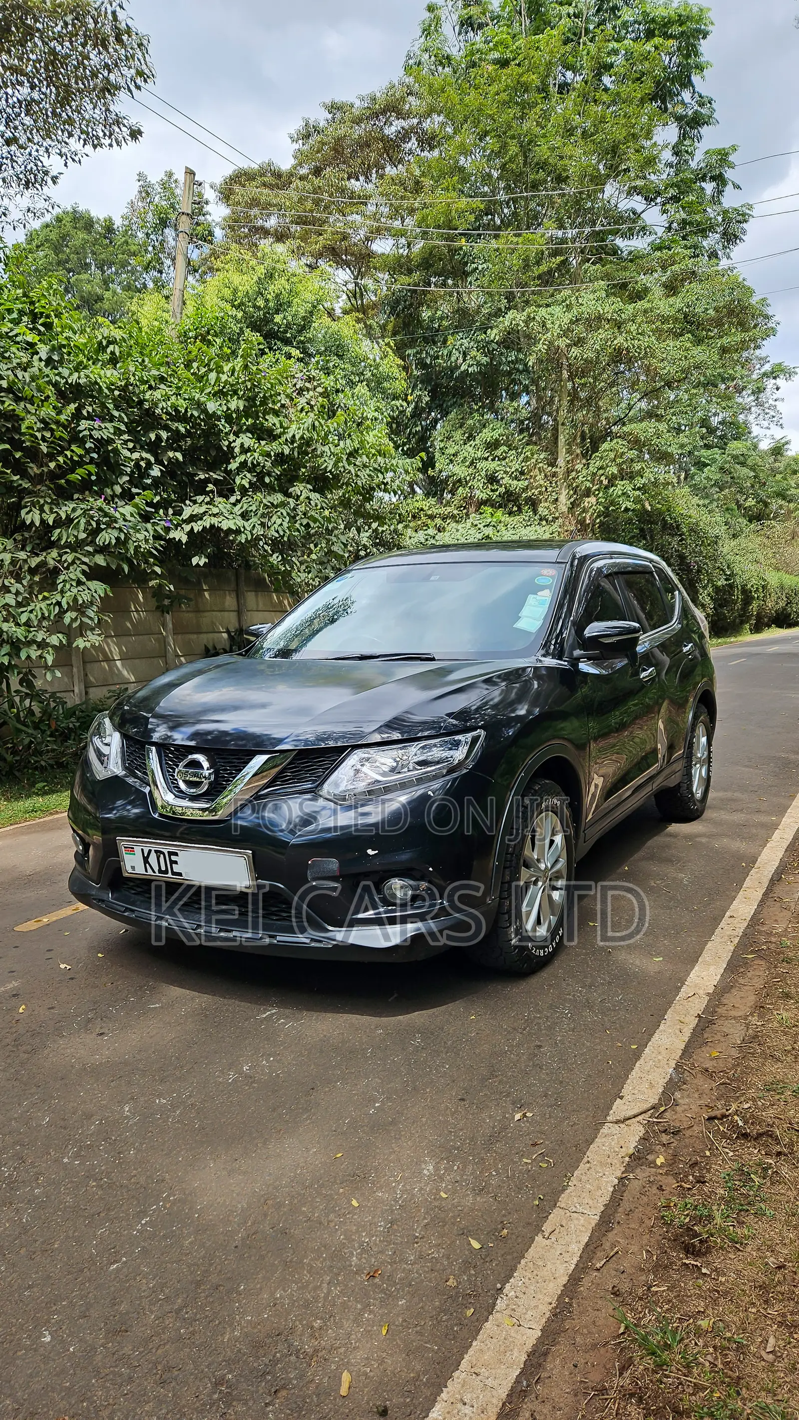 Nissan X-Trail 2.0 Petrol AWD 2014 Black