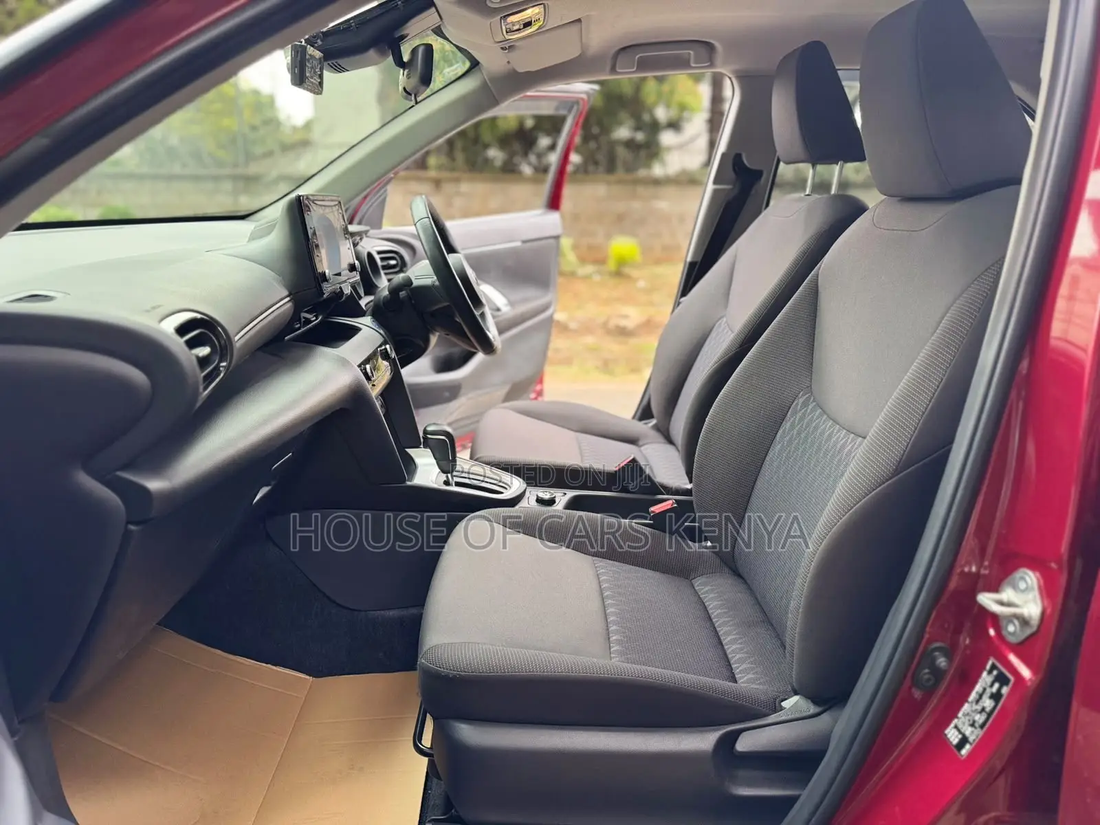Toyota Yaris Cross 2021 Red
